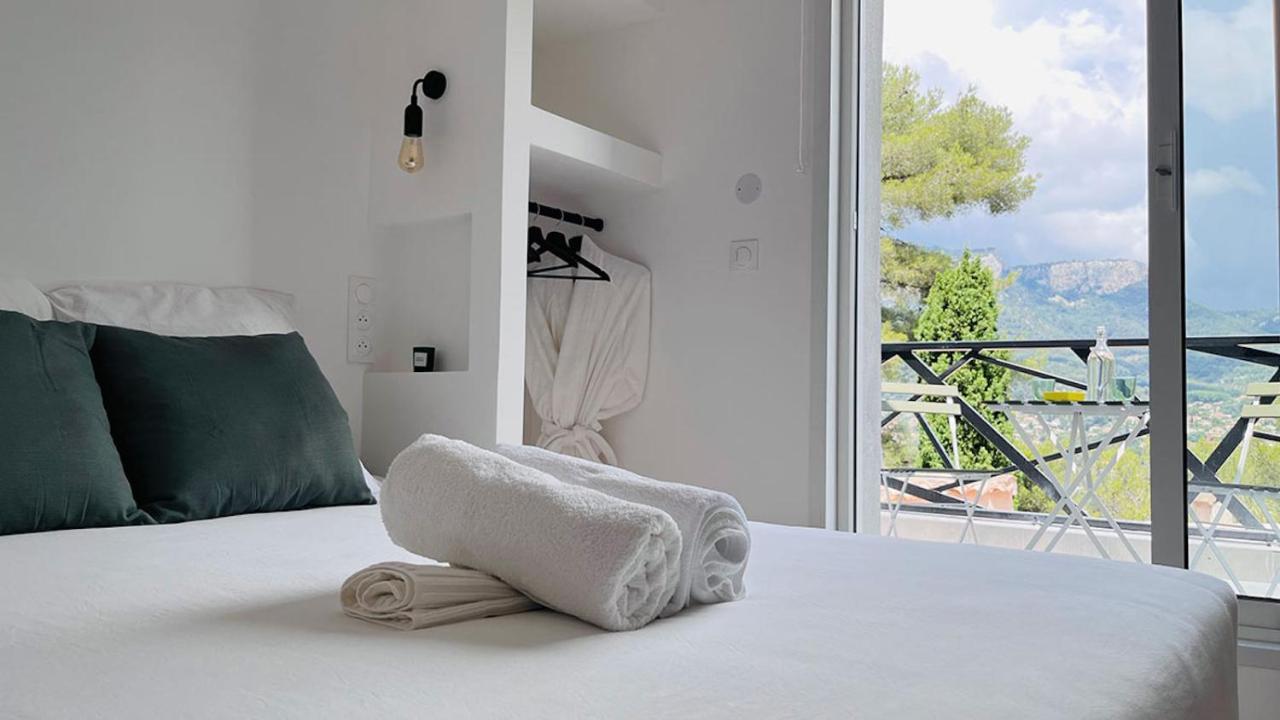 Villa Holistika : Bed And Breakfast / Pool / Air Conditioning/ Mont Faron טולון מראה חיצוני תמונה
